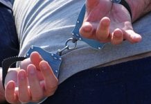 Bărbat din Plopșoru, reținut după ce și-a agresat cu brutalitate soția. Poliția a deschis dosar penal pentru violență în familie