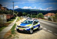Conflict la o instituție publică din Gorj. Secretara generală, lovită cu ușa de un reprezentant al unității