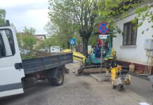 Firma care lucrează la rețeaua de gaze pe o stradă din Târgu Jiu amendată de polițiști