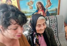 O femeie din Roșia de Amaradia a împlinit vârsta de 102 ani