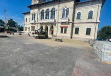 Prefectul Gorjului cere securizarea imediată a șantierului din centrul Târgu Jiului. Nisipul, folosit de tineri pentru sărituri